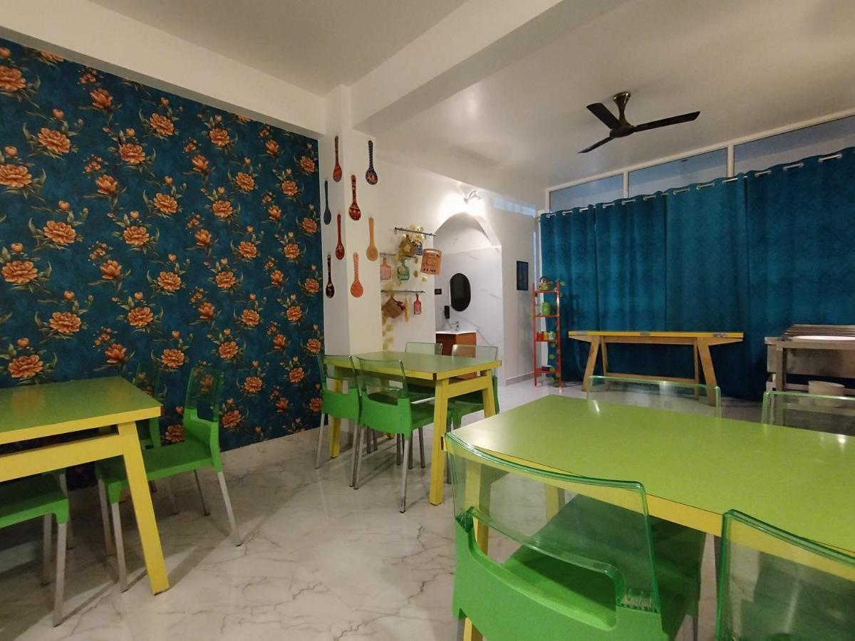 Jubels Homestay Guwahati Eksteriør billede