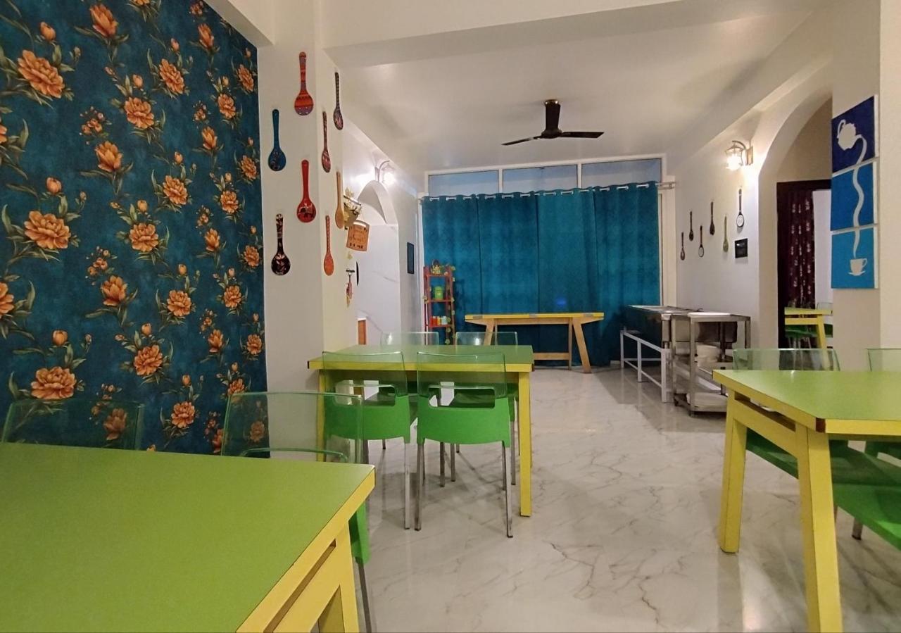 Jubels Homestay Guwahati Eksteriør billede