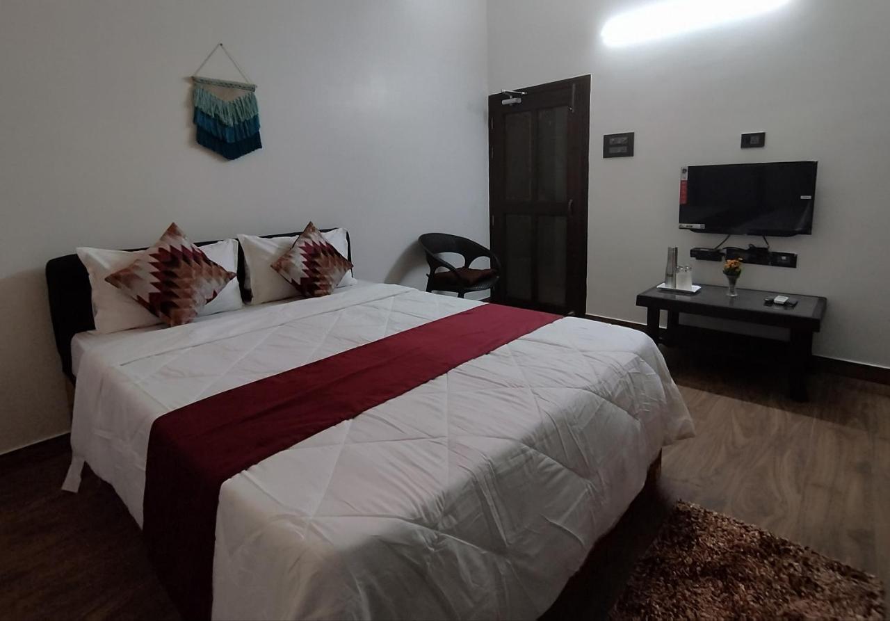 Jubels Homestay Guwahati Eksteriør billede